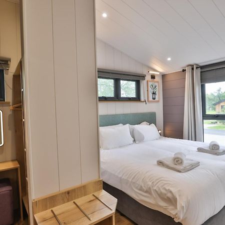 Blenheim Palace Lodge Retreat وودستوك المظهر الخارجي الصورة